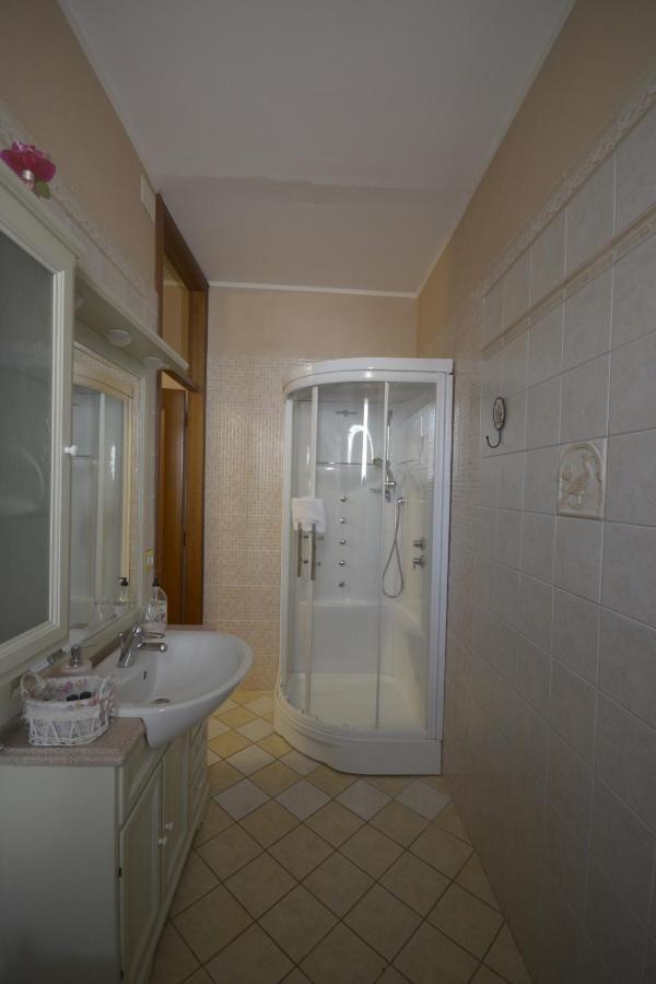 Villa Marisa Павия Екстериор снимка