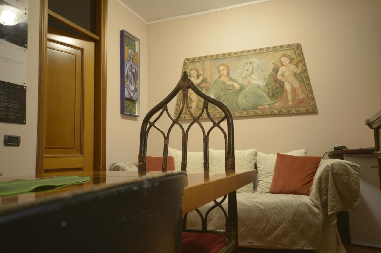Villa Marisa Павия Екстериор снимка
