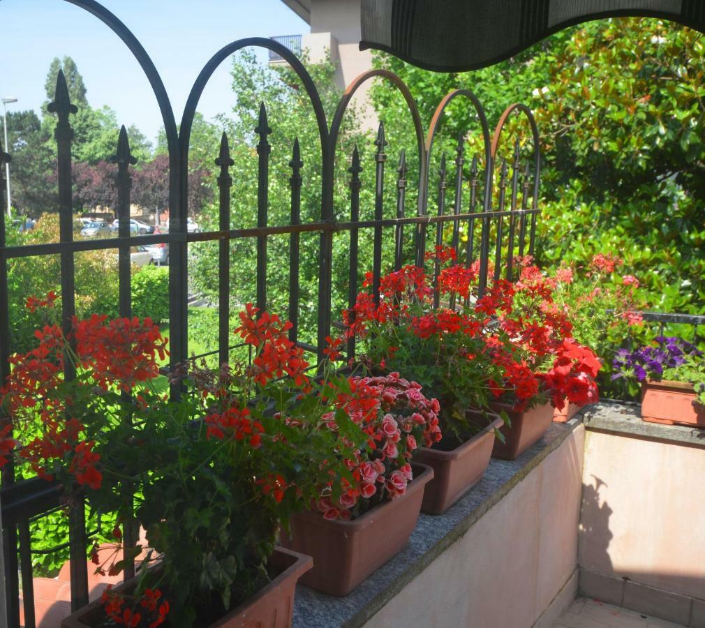 Villa Marisa Павия Екстериор снимка